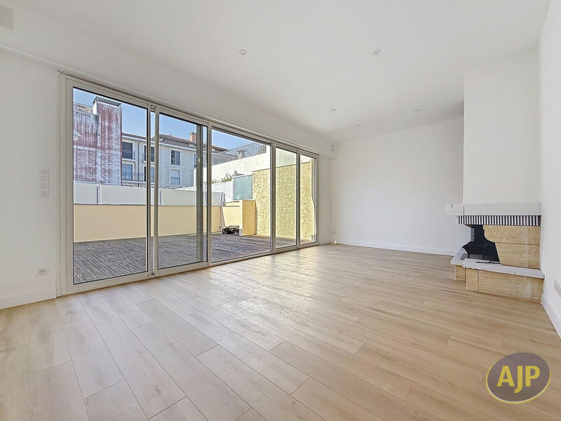 Appartement - 86 m² - 3 pièces