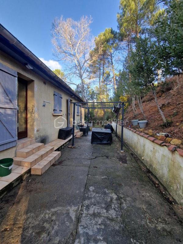 Immeuble - 214 m² - 10 pièces