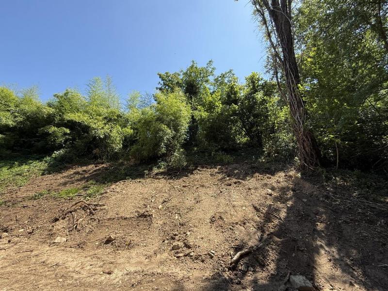 Terrain constructible - 1 660 m²