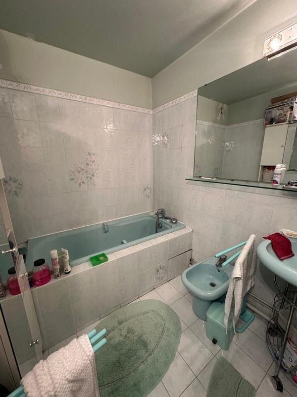 Appartement - 81 m² - 4 pièces