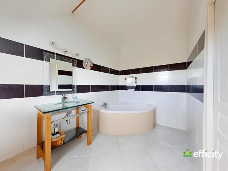 Maison - 152 m² - 5 pièces