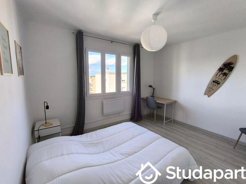 Chambre - 12 m² - 1 pièce