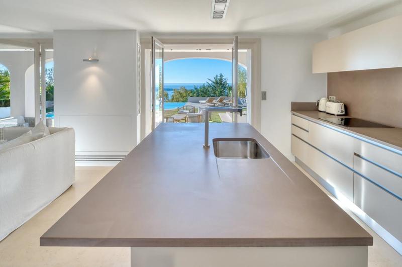 Villa - 320 m² - 6 pièces