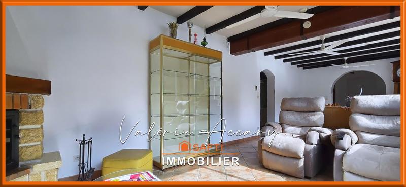 Maison - 102 m² - 4 pièces