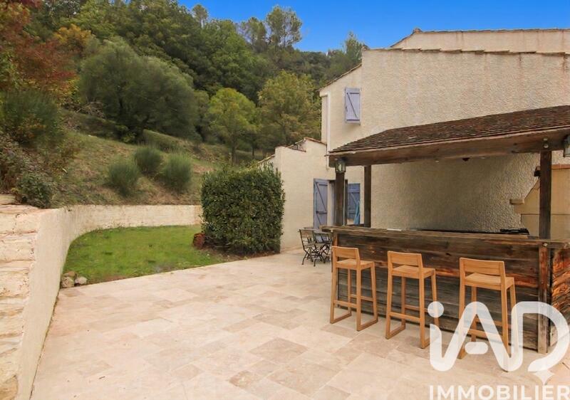 Maison - 163 m² - 7 pièces