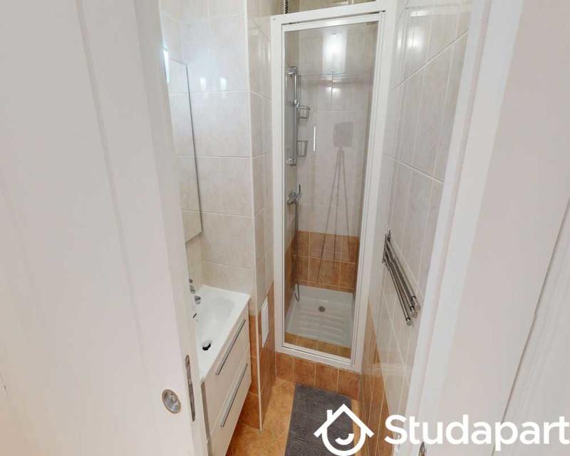 Chambre - 110 m² - 1 pièce