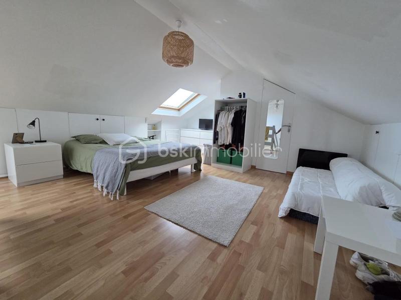 Maison - 117 m² - 7 pièces