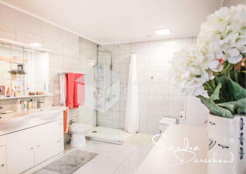 Maison ancienne - 225 m² - 6 pièces