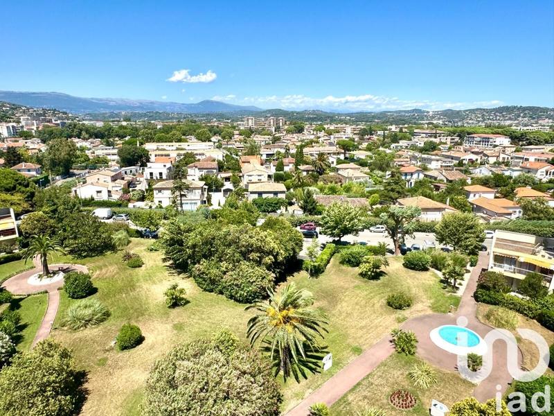 Appartement - 98 m² - 4 pièces