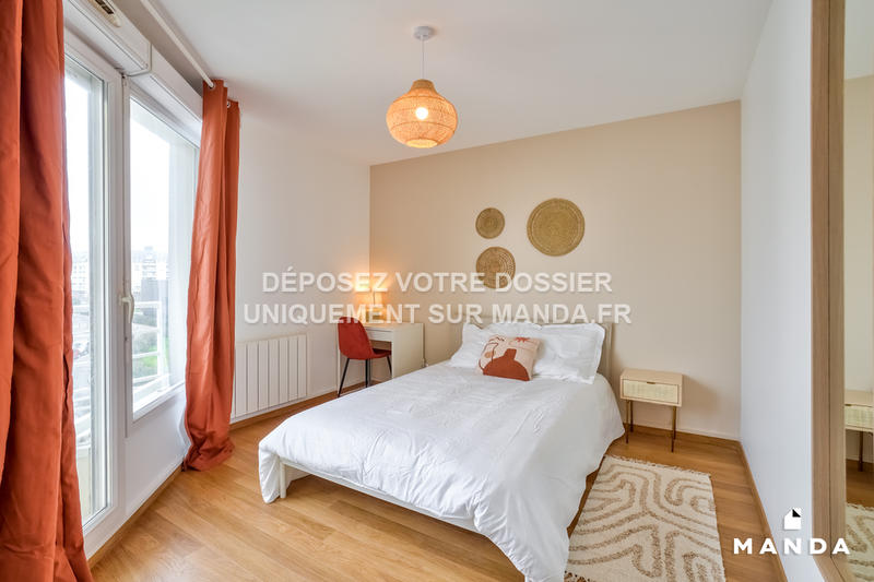 Chambre - 10 m² - 5 pièces