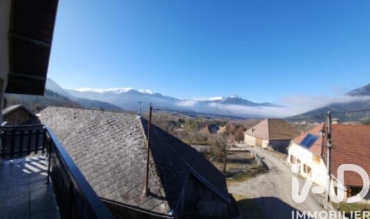 Maison de village - 250 m² - 9 pièces