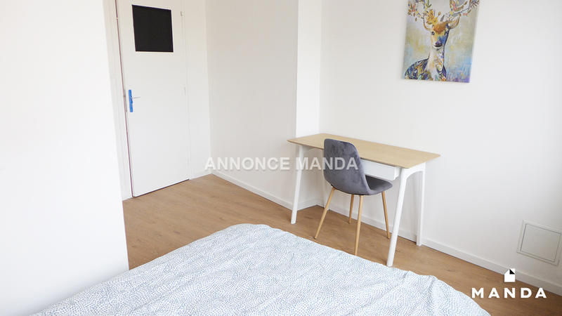 Chambre - 12 m² - 4 pièces