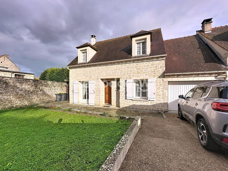 Maison traditionnelle - 99 m² - 5 pièces