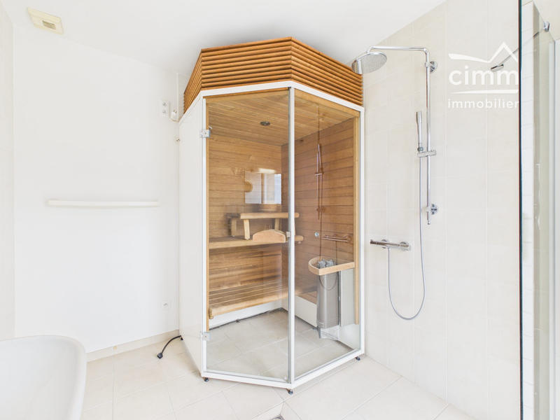 Maison - 127 m² - 5 pièces