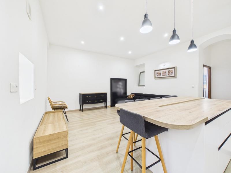 Appartement - 81 m² - 4 pièces