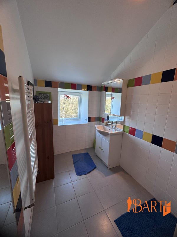 Maison - 260 m² - 7 pièces