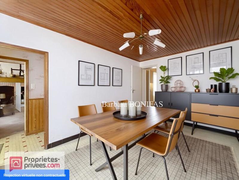 Maison - 136 m² - 8 pièces