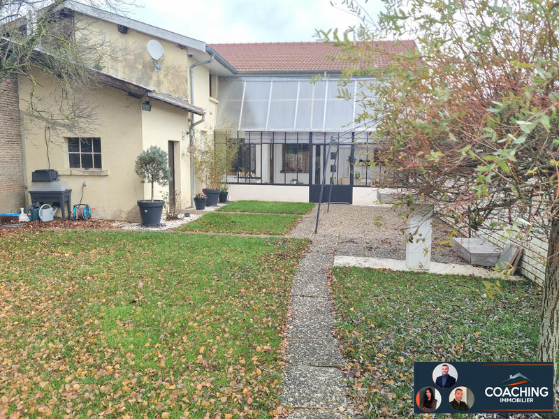 Maison - 187 m² - 9 pièces