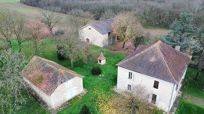 Maison - 280 m² - 7 pièces