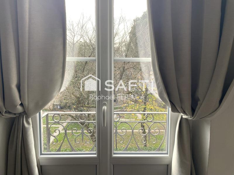 Appartement - 182 m² - 5 pièces