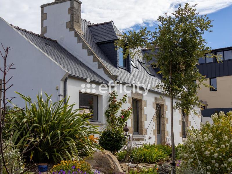 Maison - 151 m² - 7 pièces