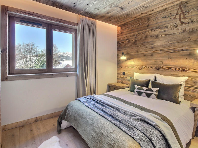 Châlet - 320 m² - 9 pièces