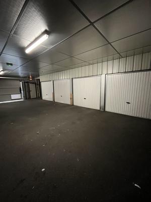 Parking / Garage - 12 m²