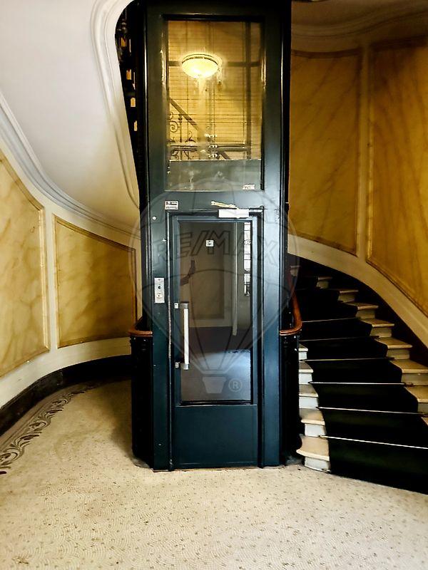 Appartement - 158 m² - 5 pièces