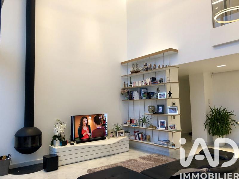 Maison de maîtres - 270 m² - 6 pièces