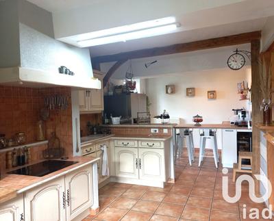 Maison - 166 m² - 9 pièces