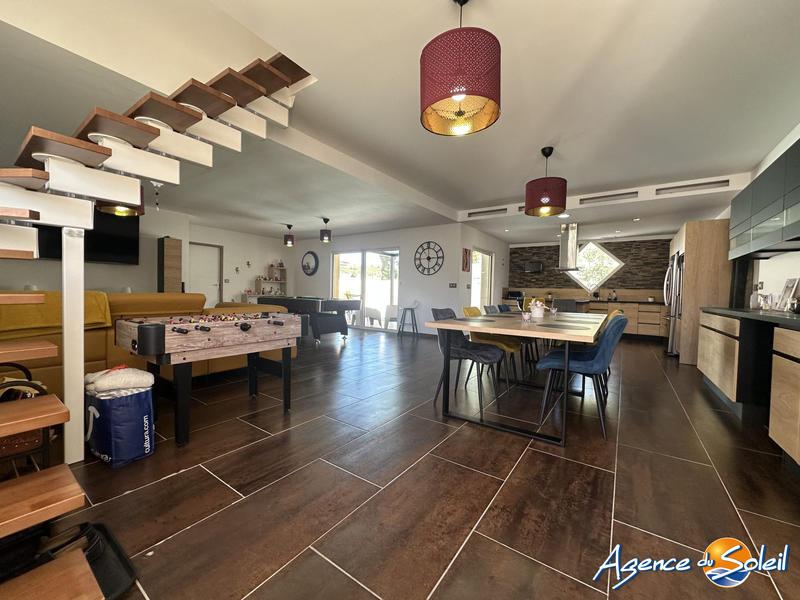 Maison - 167 m² - 6 pièces