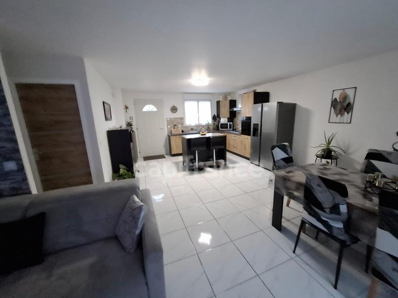 Villa - 90 m² - 4 pièces