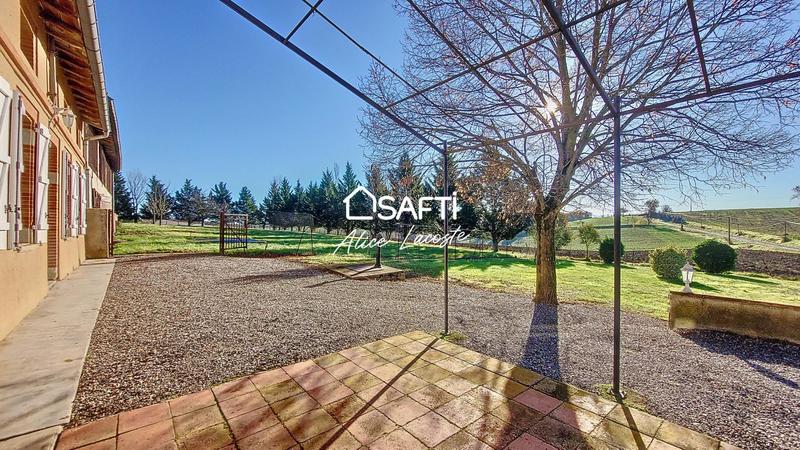 Maison - 138 m² - 5 pièces