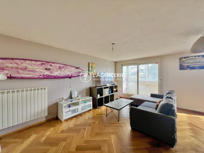 Appartement - 77 m² - 3 pièces