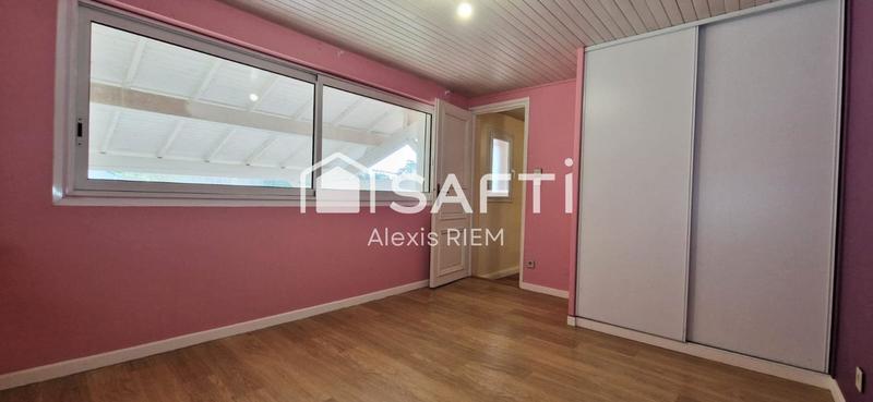 Maison - 210 m² - 6 pièces