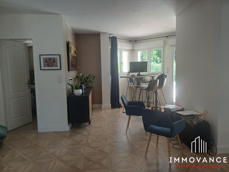 Maison traditionnelle - 175 m² - 5 pièces