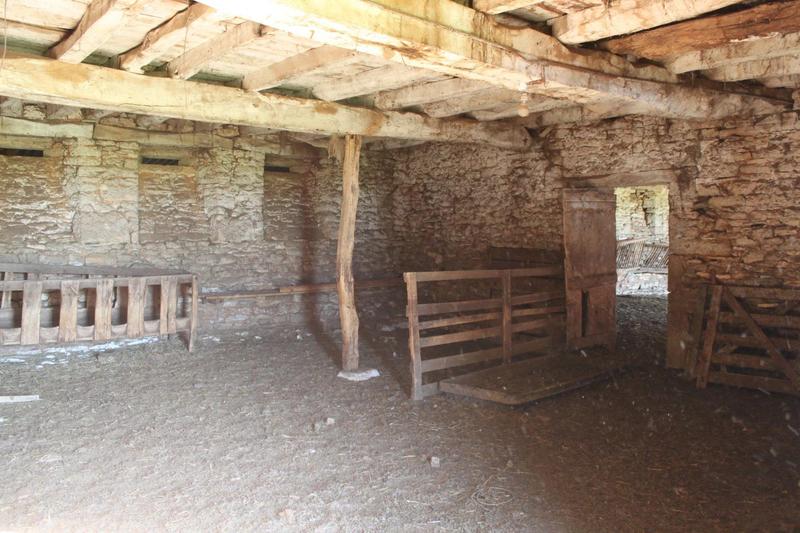 Ferme - 800 m² - 1 pièce