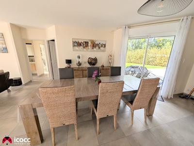 Propriété - 148 m²