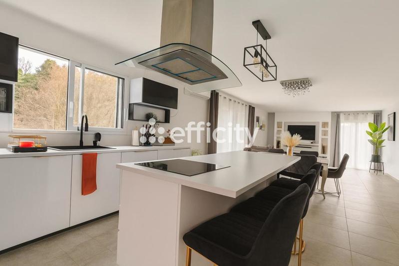 Pavillon - 108 m² - 5 pièces