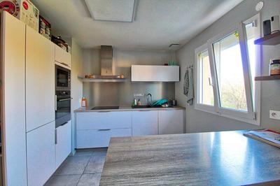 Maison - 106 m² - 5 pièces