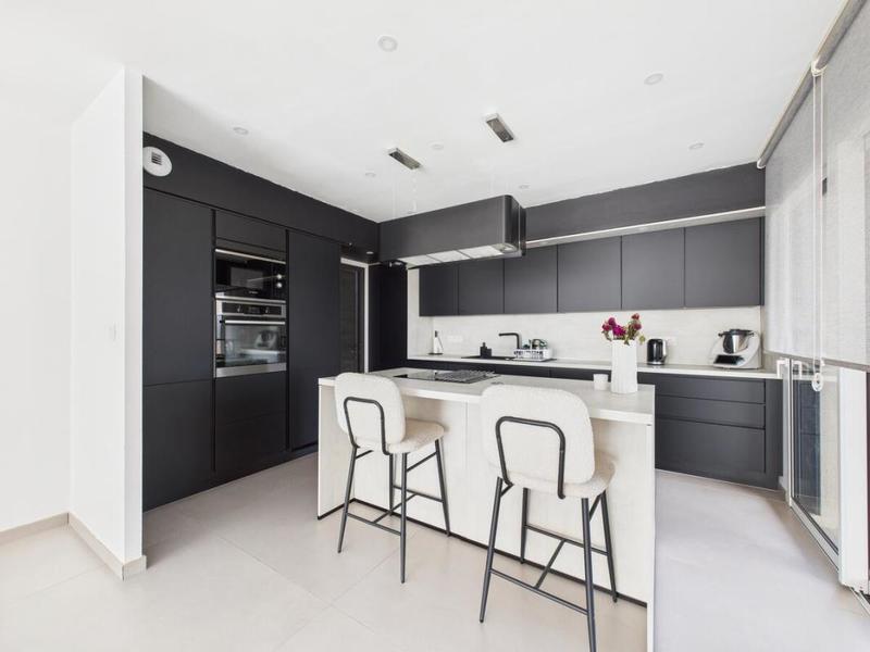 Maison - 147 m² - 6 pièces