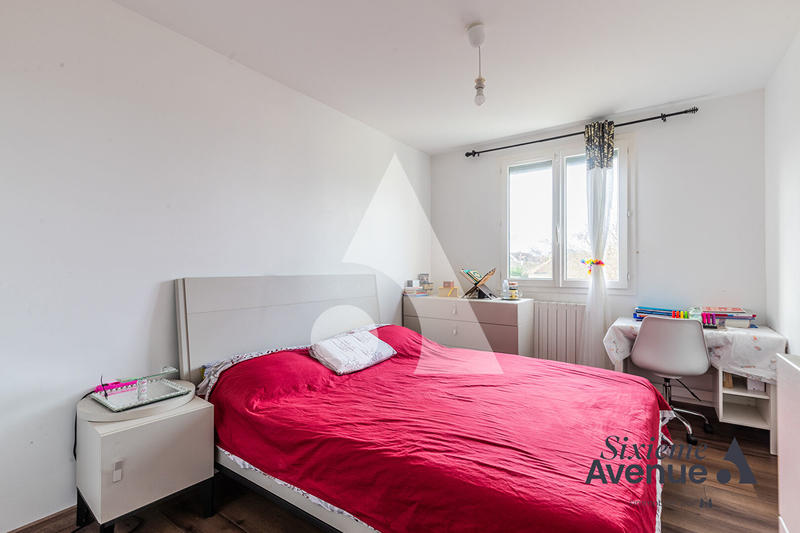 Maison - 96 m² - 5 pièces