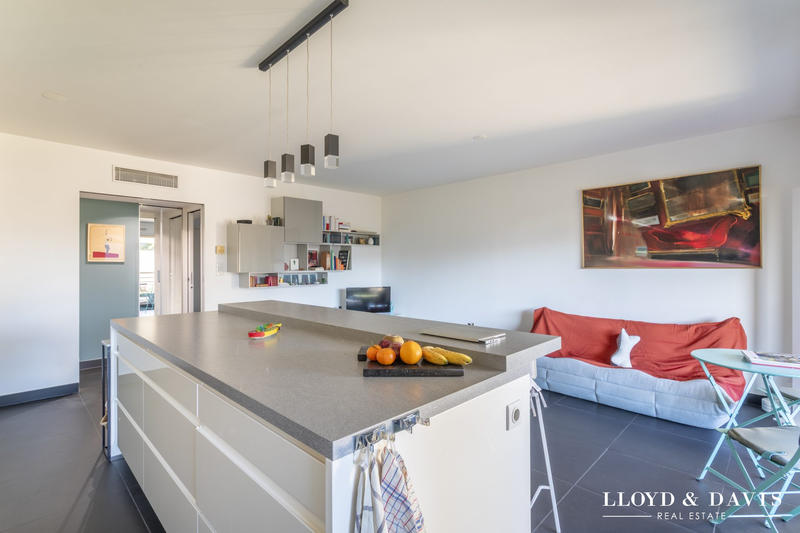 Appartement - 70 m² - 3 pièces