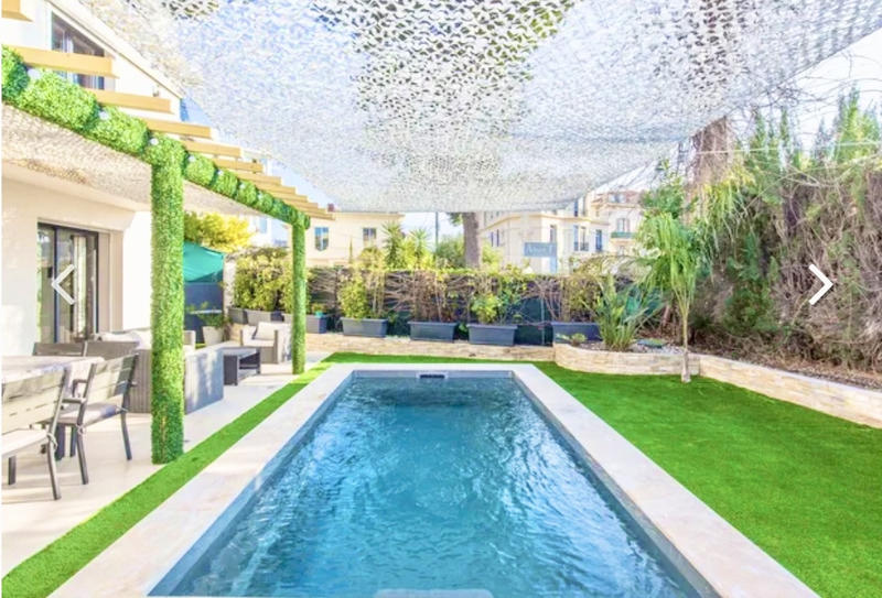 Maison - 200 m² - 6 pièces