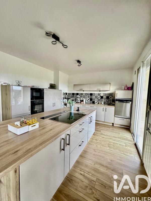 Maison - 175 m² - 8 pièces