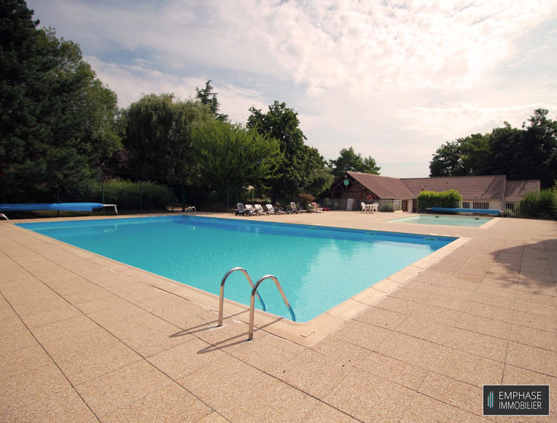 Maison contemporaine - 247 m² - 9 pièces