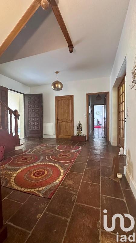 Maison - 270 m² - 6 pièces