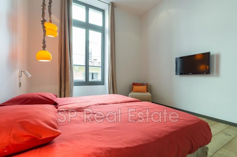 Appartement - 152 m² - 5 pièces