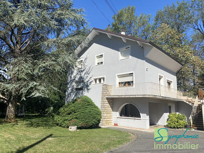 Appartement - 60 m² - 2 pièces