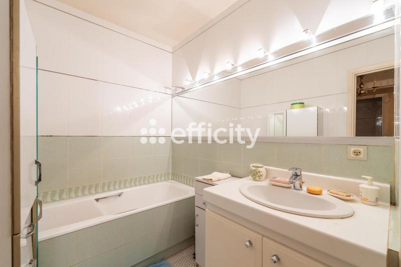 Appartement - 92 m² - 4 pièces